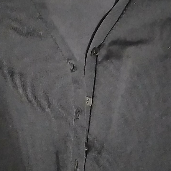 Short black cardigan - Picture 3 of 6